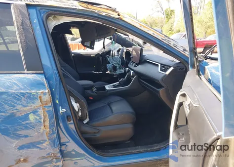 2024 Toyota Rav4 Hybrid Xse z USA, uszkodzony, nr VIN 2T3E6RFV0RW052605